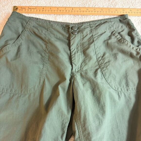 L L Bean Pants Womens Size 10 Cropped Nylon Army Green Cargo outdoors Hiking - Picture 7 of 13